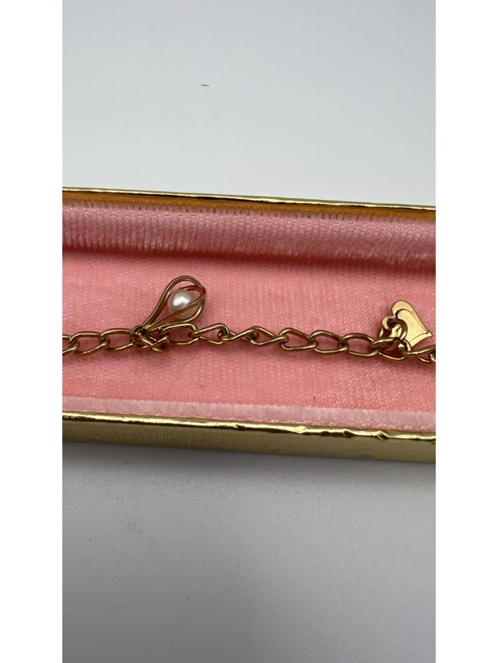 Gold-Plated Chain Bracelet With Heart Charms & Faux Pearl Accents In Gift Box - Picture 3 of 4